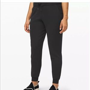 NWT Lululemon On the Fly Joggers size 6
